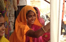 Jaipur Rugs motivates weavers