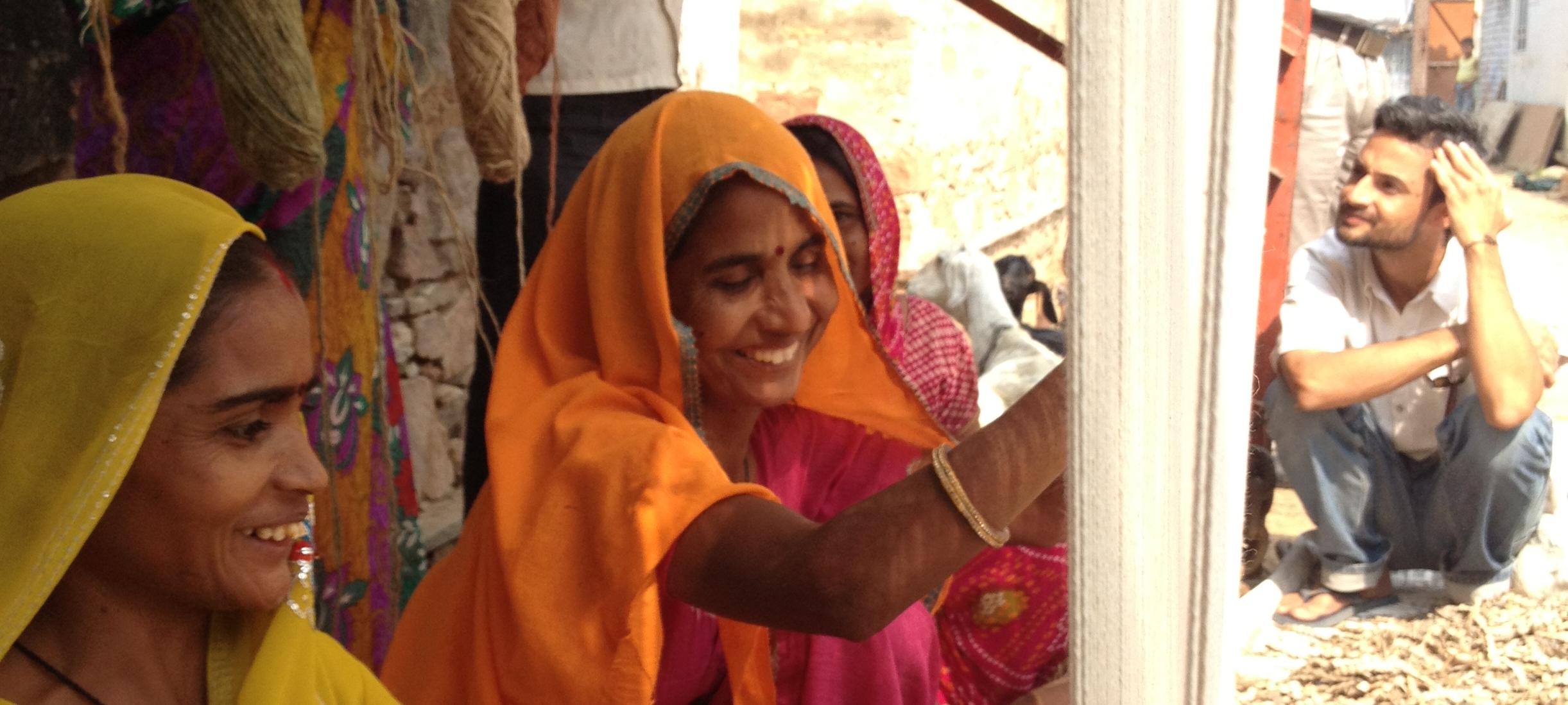 Jaipur Rugs motivates weavers