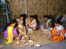 Marketing tambul plates from Assam