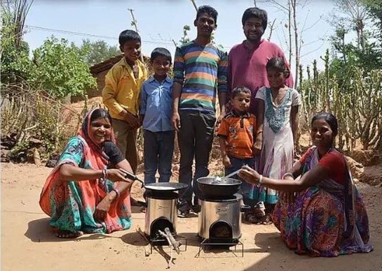 Clean cooking stoves for rural women