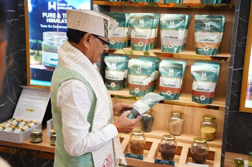 Hon’ble Minister of Rural Development, Shri Shivraj Singh Chouhan at Uttarakhand's House of Himalayas airport store inauguration